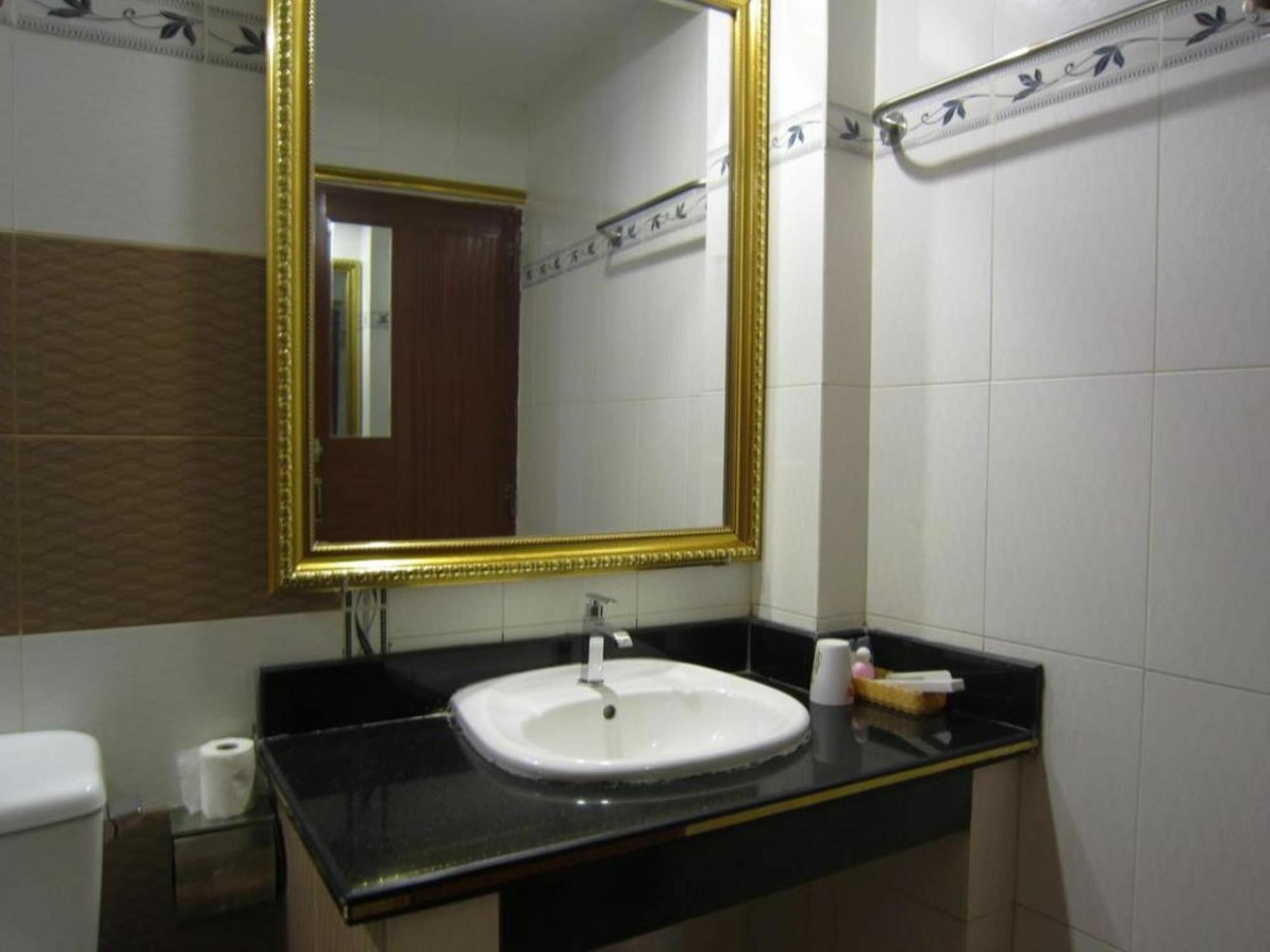 Tan Ha Hotel مدينة هوشي منه المظهر الخارجي الصورة